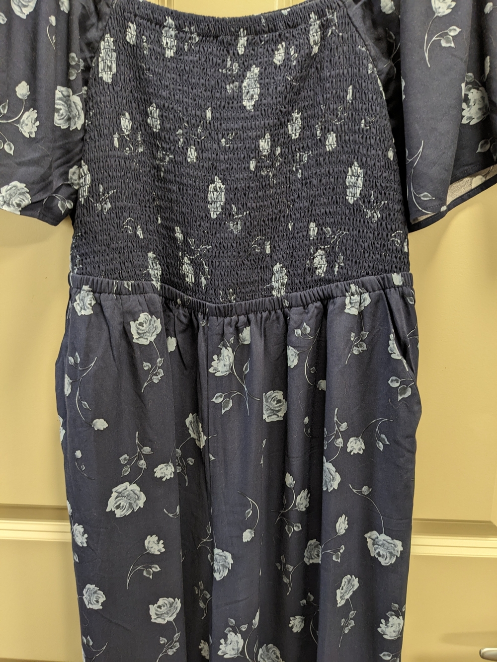 Torrid Floral Smocked Flutter Sleeve Wide-Leg Jumpsuit Size 1X (14-16) - Picture 5 of 16
